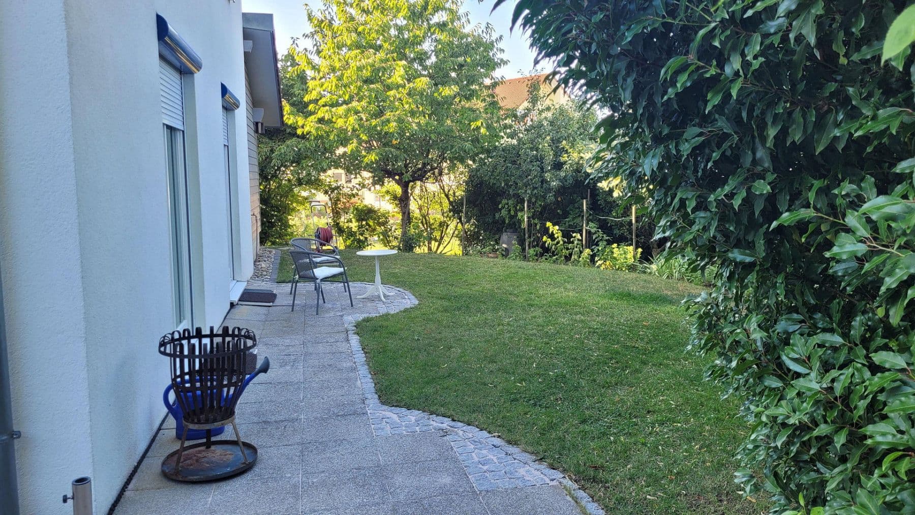 Predaj domu 224 m², pozemok 568 m², Jestetten, Bádensko-Wurttembersko Predaj domu 224 m², pozemok 568 m², Jestetten, Bádensko-Wurttembersko