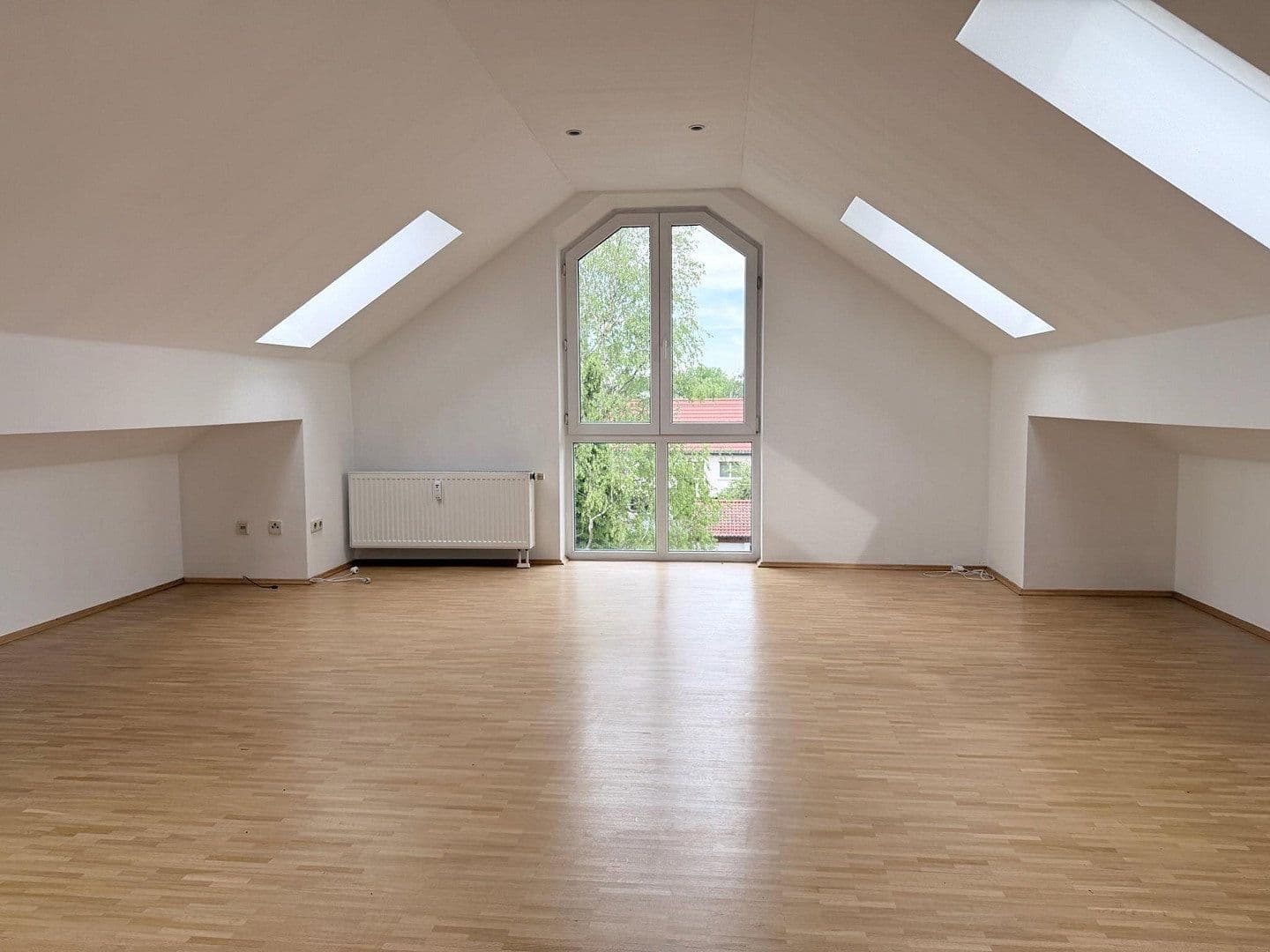 Predaj bytu 4-izbový 113 m², Unterhaching, Bavorsko Predaj bytu 4-izbový 113 m², Unterhaching, Bavorsko