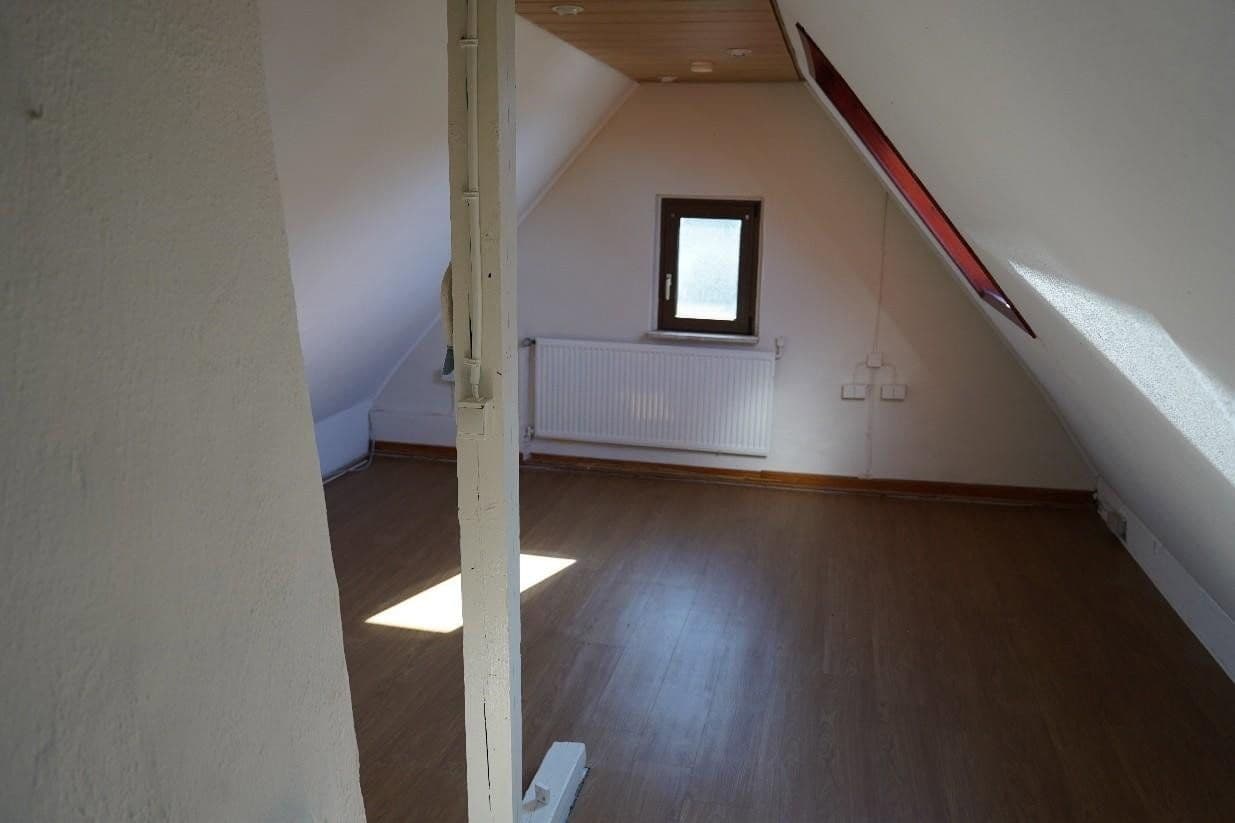 Predaj domu 142 m², pozemok 862 m², Odenthal, Severné Porýnie - Westfálsko Predaj domu 142 m², pozemok 862 m², Odenthal, Severné Porýnie - Westfálsko