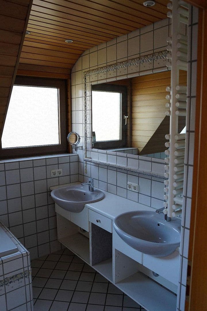 Predaj domu 142 m², pozemok 862 m², Odenthal, Severné Porýnie - Westfálsko Predaj domu 142 m², pozemok 862 m², Odenthal, Severné Porýnie - Westfálsko