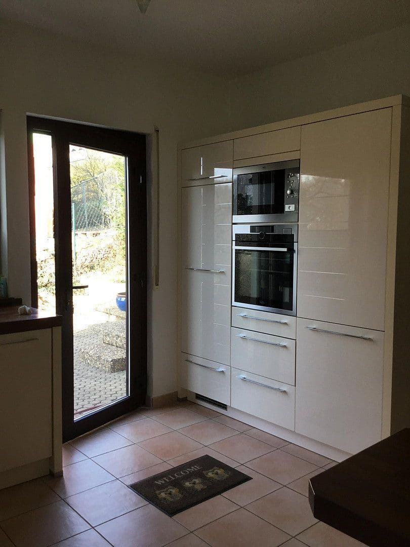 Predaj domu 350 m², pozemok 766 m², Kickelsberg 17, Bad Camberg, Hesensko Predaj domu 350 m², pozemok 766 m², Kickelsberg 17, Bad Camberg, Hesensko