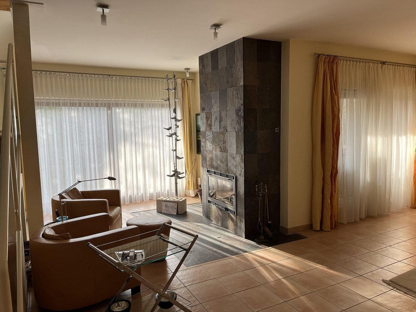Predaj domu 350 m², pozemok 766 m², Kickelsberg 17, Bad Camberg, Hesensko Predaj domu 350 m², pozemok 766 m², Kickelsberg 17, Bad Camberg, Hesensko