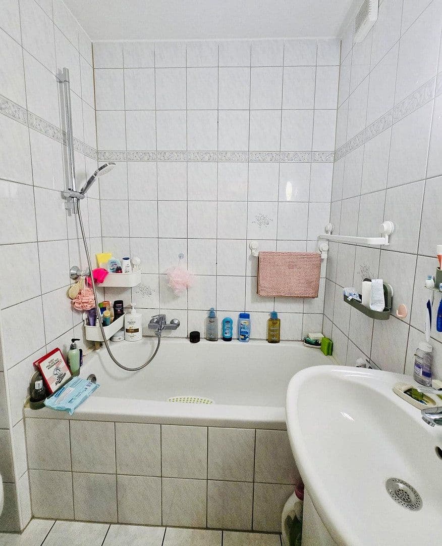 Predaj bytu 3-izbový 59 m², Düsseldorfer Straße 108, Ratingen, Severné Porýnie - Westfálsko Predaj bytu 3-izbový 59 m², Düsseldorfer Straße 108, Ratingen, Severné Porýnie - Westfálsko
