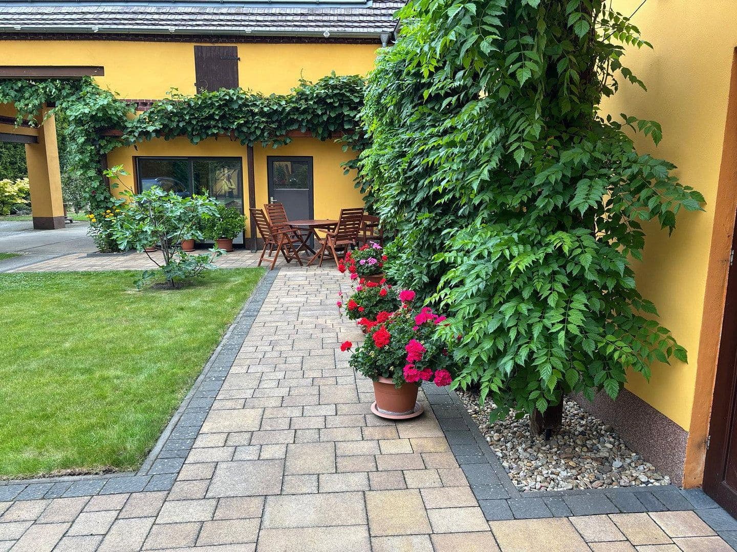 Predaj domu 245 m², pozemok 5.340 m², Schönewalde, Brandenbursko Predaj domu 245 m², pozemok 5.340 m², Schönewalde, Brandenbursko