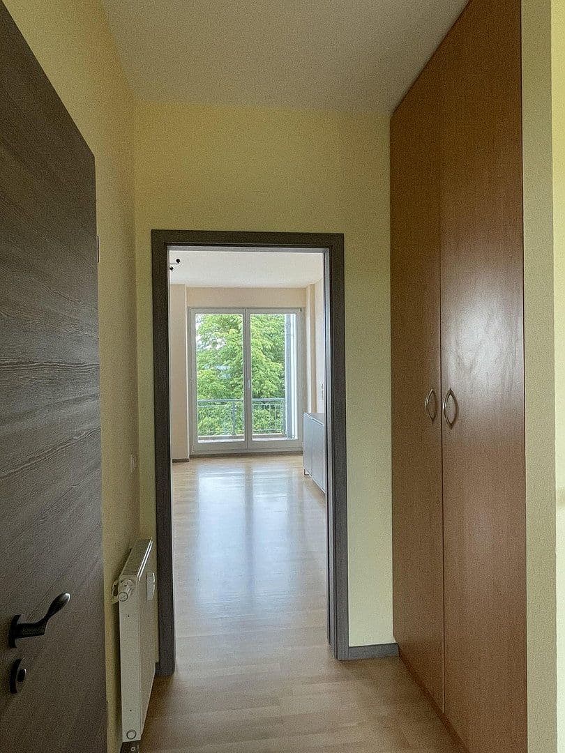 Prenájom bytu 3-izbový 67 m², Tschudistraße 8, Potsdam, Brandenbursko Prenájom bytu 3-izbový 67 m², Tschudistraße 8, Potsdam, Brandenbursko