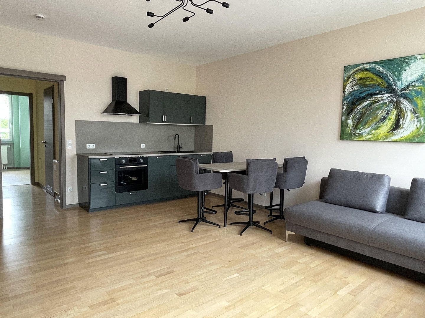 Prenájom bytu 3-izbový 67 m², Tschudistraße 8, Potsdam, Brandenbursko Prenájom bytu 3-izbový 67 m², Tschudistraße 8, Potsdam, Brandenbursko