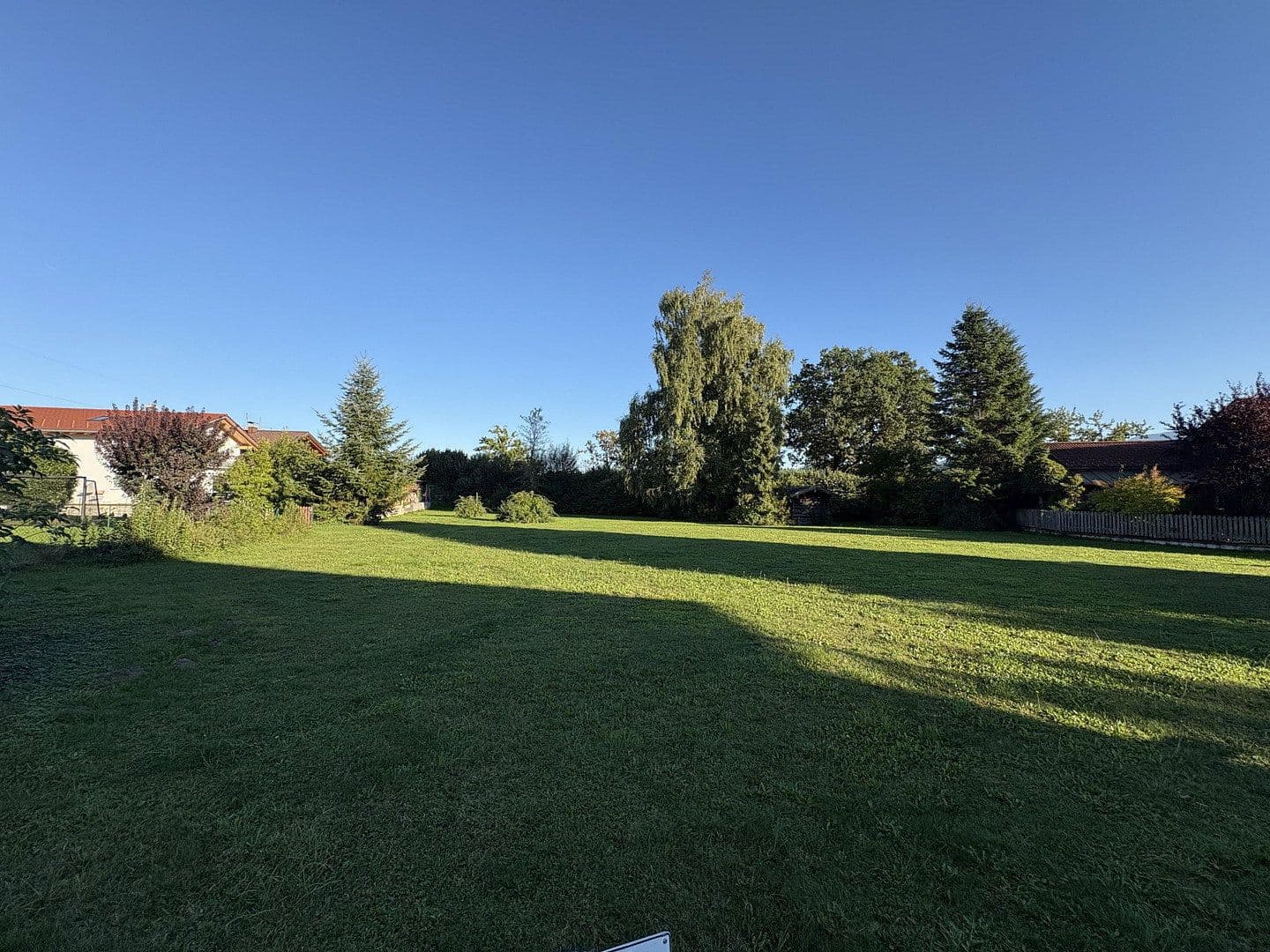 Predaj pozemku 1.163 m², Am Karwinkel 22b, Grabenstätt, Bavorsko Predaj pozemku 1.163 m², Am Karwinkel 22b, Grabenstätt, Bavorsko