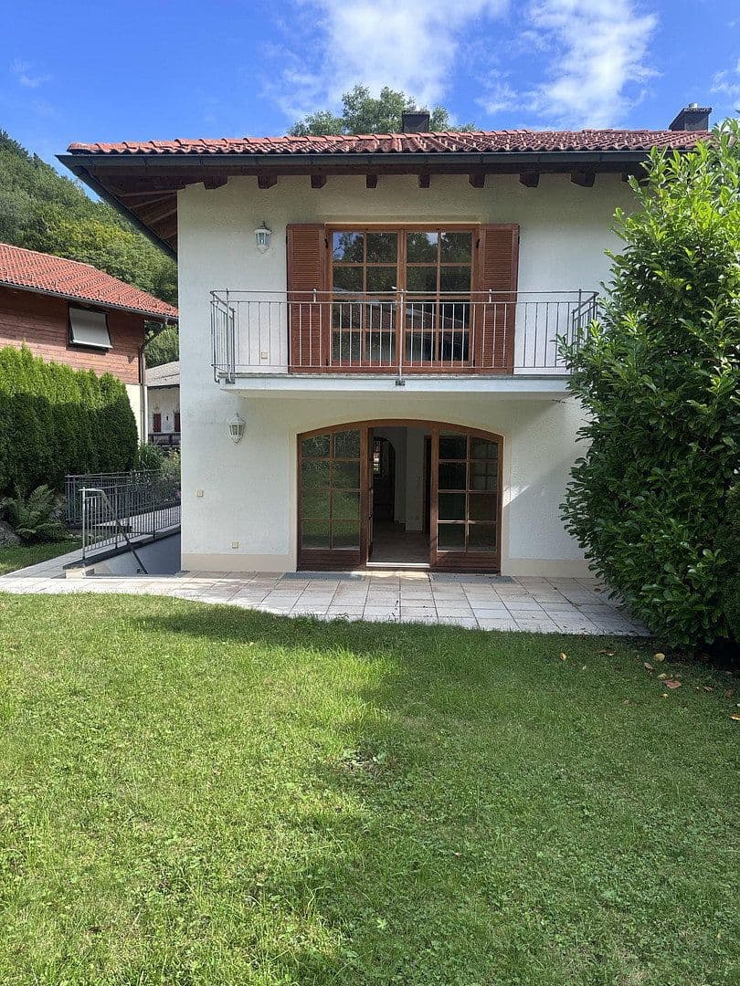 Predaj domu 142 m², pozemok 290 m², Hohenaschau, Bavorsko Predaj domu 142 m², pozemok 290 m², Hohenaschau, Bavorsko