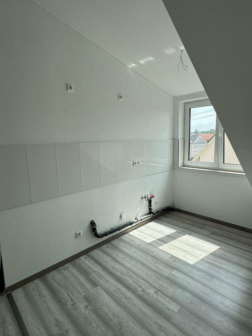 Prenájom bytu 3-izbový 72 m², Karlsruhe, Bádensko-Wurttembersko Prenájom bytu 3-izbový 72 m², Karlsruhe, Bádensko-Wurttembersko