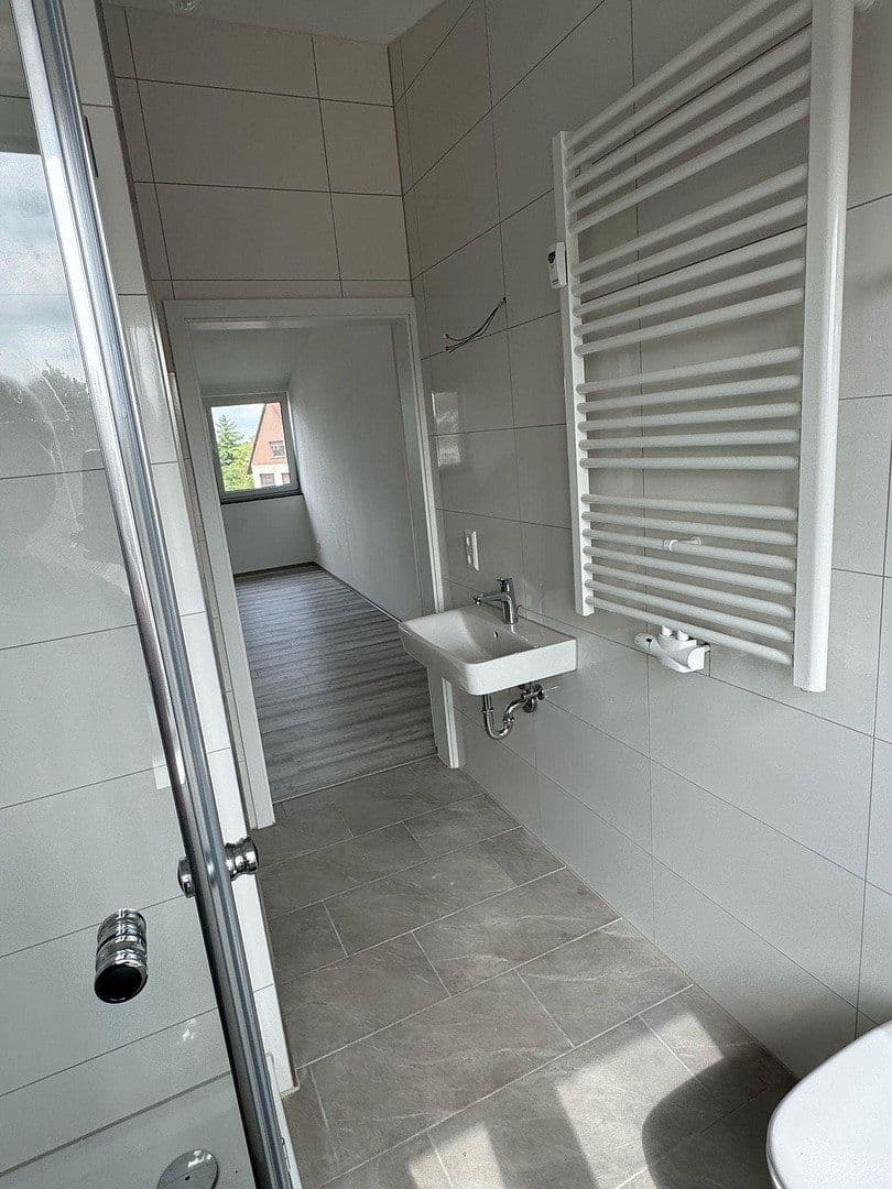 Prenájom bytu 3-izbový 72 m², Karlsruhe, Bádensko-Wurttembersko Prenájom bytu 3-izbový 72 m², Karlsruhe, Bádensko-Wurttembersko