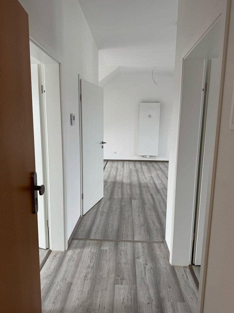 Prenájom bytu 3-izbový 72 m², Karlsruhe, Bádensko-Wurttembersko Prenájom bytu 3-izbový 72 m², Karlsruhe, Bádensko-Wurttembersko