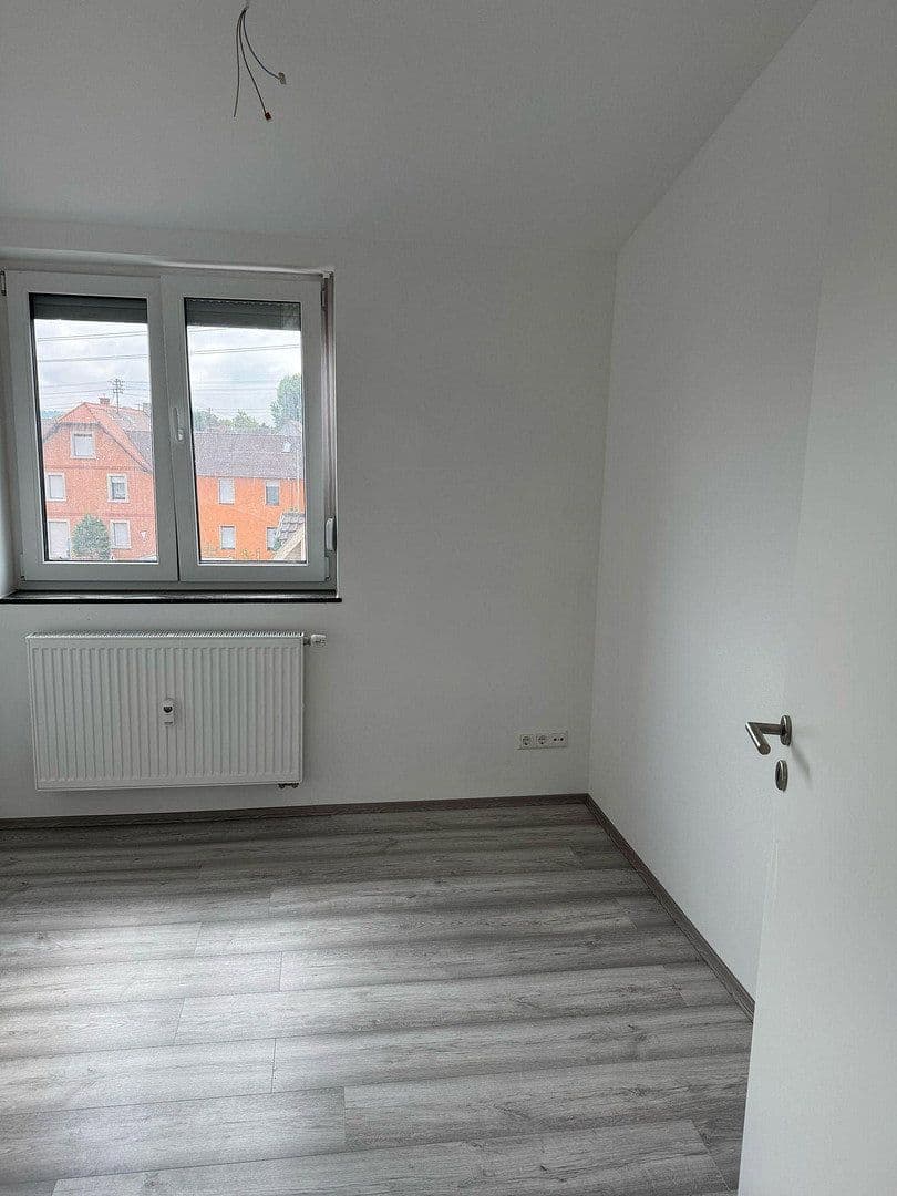 Prenájom bytu 3-izbový 72 m², Karlsruhe, Bádensko-Wurttembersko Prenájom bytu 3-izbový 72 m², Karlsruhe, Bádensko-Wurttembersko