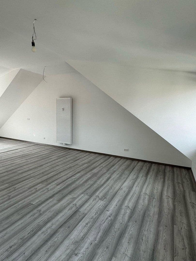 Prenájom bytu 3-izbový 72 m², Karlsruhe, Bádensko-Wurttembersko Prenájom bytu 3-izbový 72 m², Karlsruhe, Bádensko-Wurttembersko