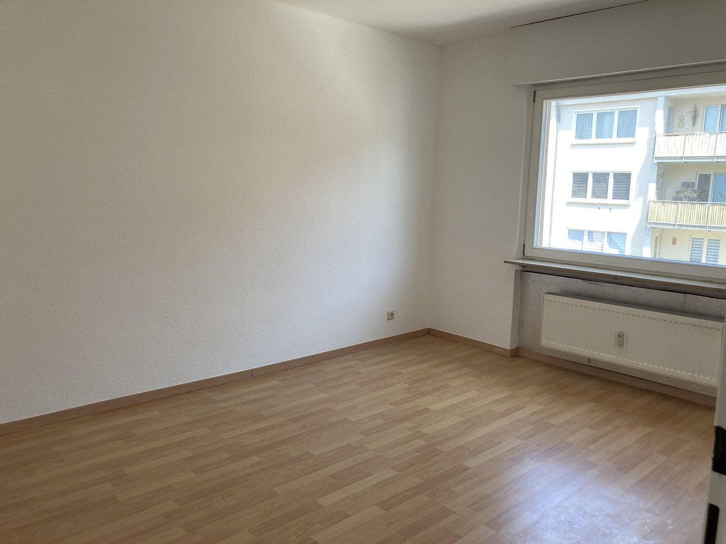 Prenájom bytu 3-izbový 74 m², Hanau, Hesensko Prenájom bytu 3-izbový 74 m², Hanau, Hesensko