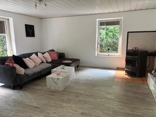 Prenájom domu 147 m², pozemok 493 m², Tornesch, Šlezvicko-Holštajnsko Prenájom domu 147 m², pozemok 493 m², Tornesch, Šlezvicko-Holštajnsko