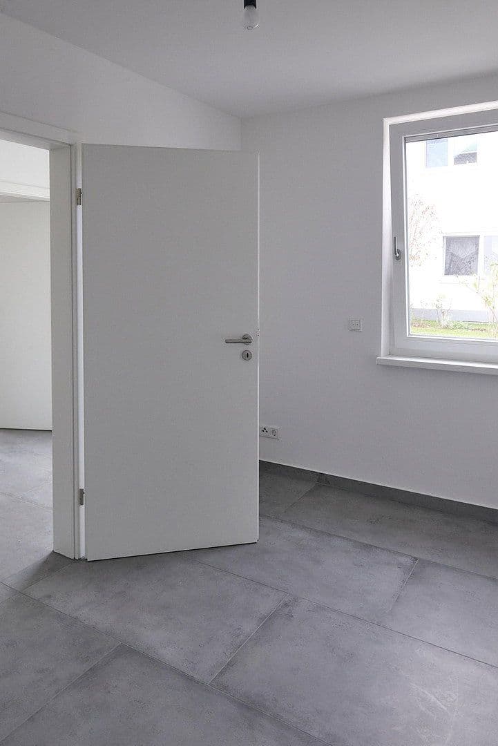 Prenájom domu 145 m², pozemok 269 m², Feucht, Bavorsko Prenájom domu 145 m², pozemok 269 m², Feucht, Bavorsko