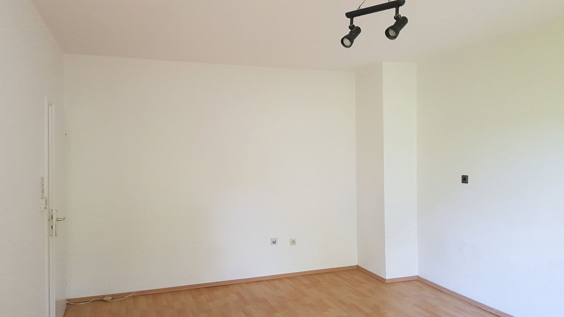 Prenájom bytu 1-izbový 43 m², Wuppertal, Severné Porýnie - Westfálsko Prenájom bytu 1-izbový 43 m², Wuppertal, Severné Porýnie - Westfálsko