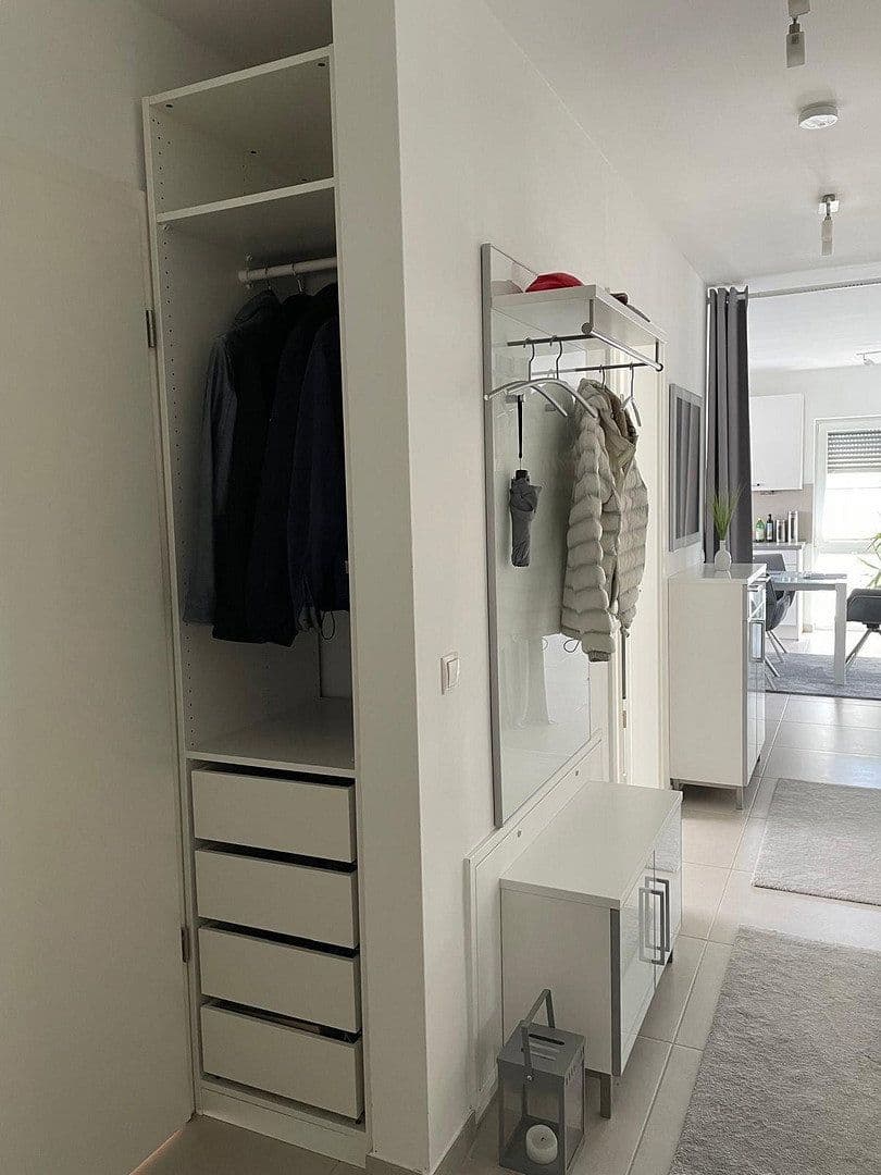 Prenájom bytu 3-izbový 91 m², Langenselbold, Hesensko Prenájom bytu 3-izbový 91 m², Langenselbold, Hesensko