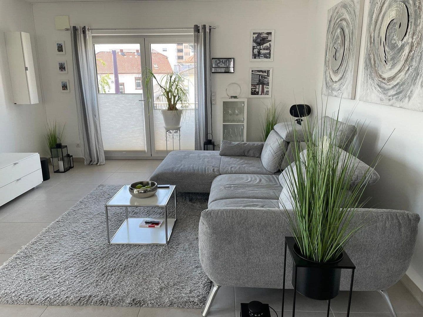Prenájom bytu 3-izbový 91 m², Langenselbold, Hesensko Prenájom bytu 3-izbový 91 m², Langenselbold, Hesensko