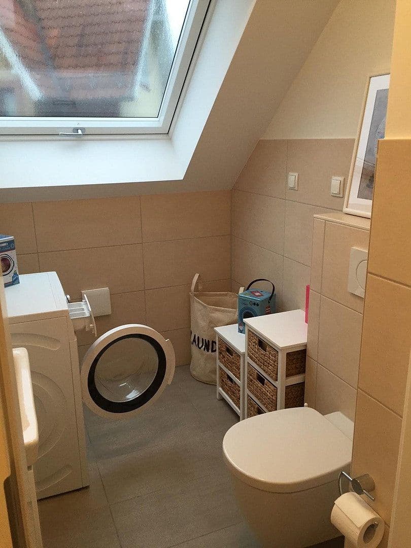 Prenájom bytu 3-izbový 91 m², Langenselbold, Hesensko Prenájom bytu 3-izbový 91 m², Langenselbold, Hesensko
