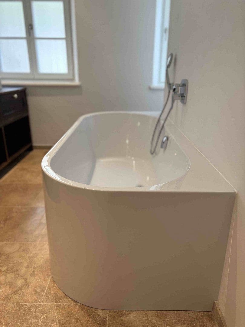 Prenájom bytu 2-izbový 114 m², Dorfstraße, Kiefersfelden, Bavorsko Prenájom bytu 2-izbový 114 m², Dorfstraße, Kiefersfelden, Bavorsko