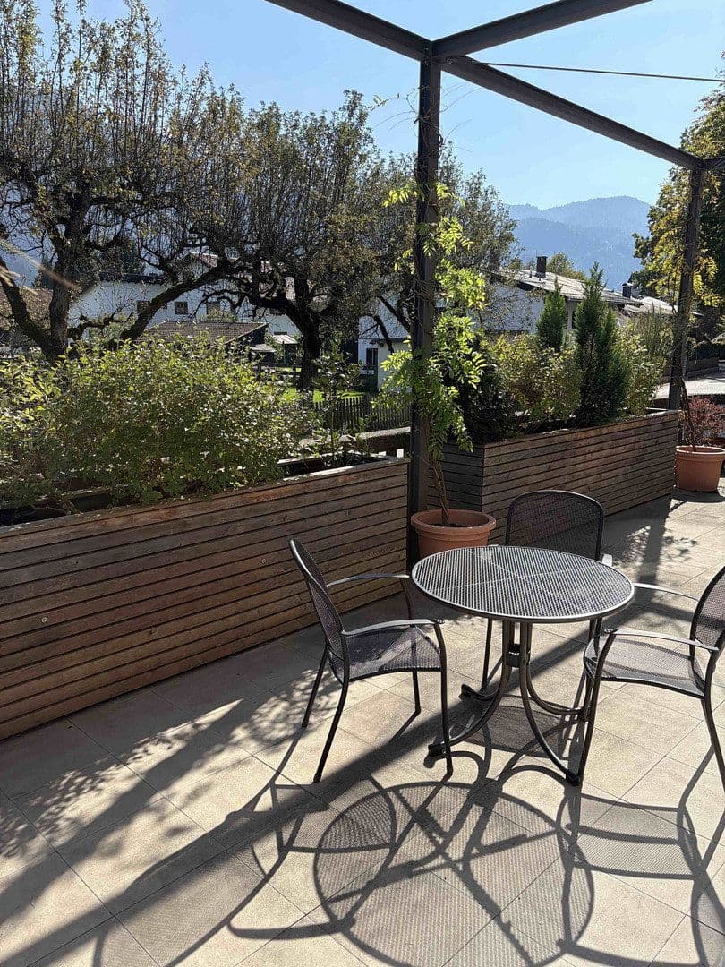Prenájom bytu 2-izbový 114 m², Dorfstraße, Kiefersfelden, Bavorsko Prenájom bytu 2-izbový 114 m², Dorfstraße, Kiefersfelden, Bavorsko