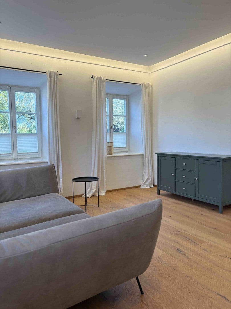 Prenájom bytu 2-izbový 114 m², Dorfstraße, Kiefersfelden, Bavorsko Prenájom bytu 2-izbový 114 m², Dorfstraße, Kiefersfelden, Bavorsko