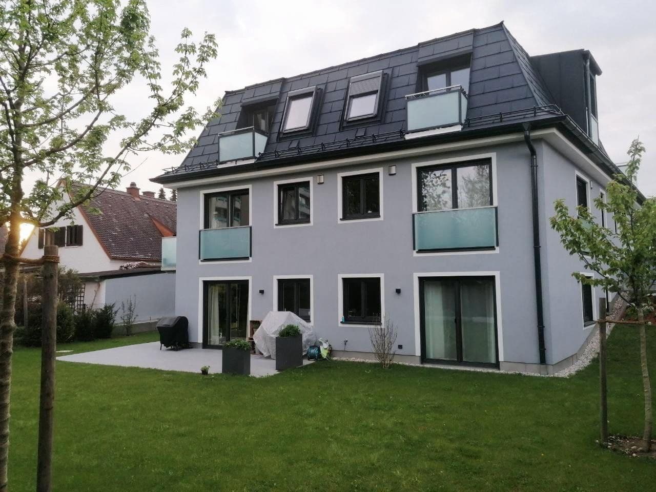 Prenájom bytu 4-izbový 129 m², München, Bavorsko Prenájom bytu 4-izbový 129 m², München, Bavorsko