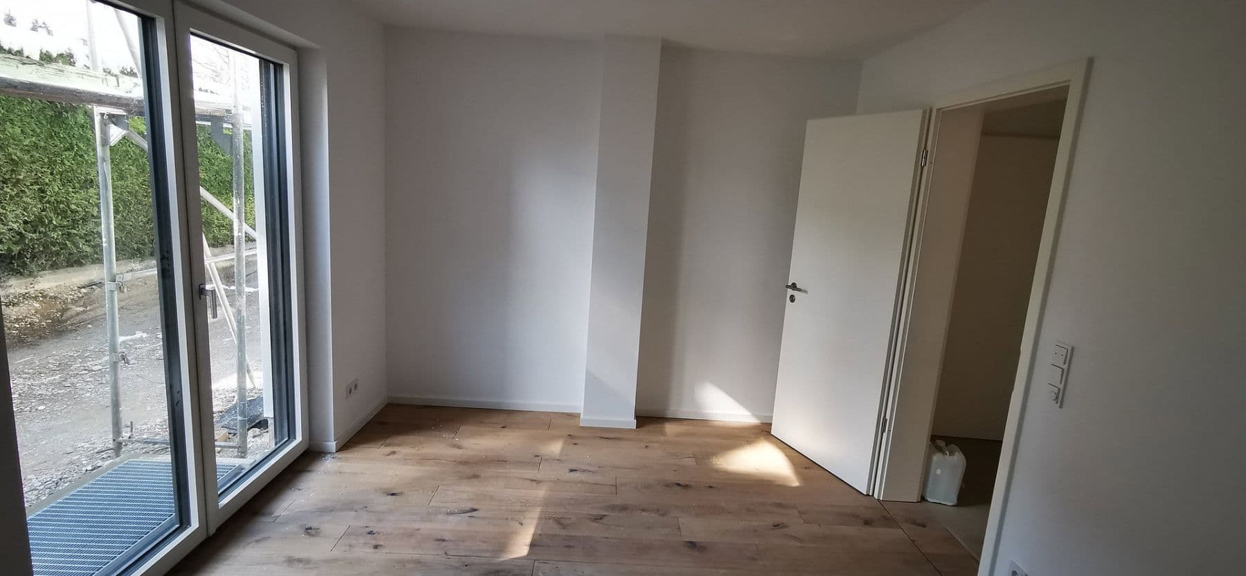 Prenájom bytu 4-izbový 129 m², München, Bavorsko Prenájom bytu 4-izbový 129 m², München, Bavorsko