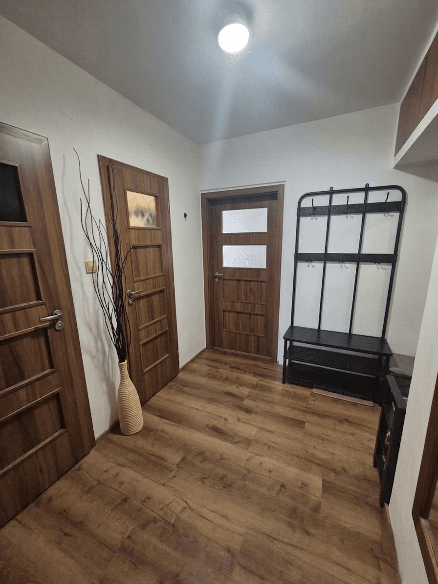 Prenájom bytu 4-izbový 78 m², Pavlíkova, Praha, Praha Prenájom bytu 4-izbový 78 m², Pavlíkova, Praha, Praha