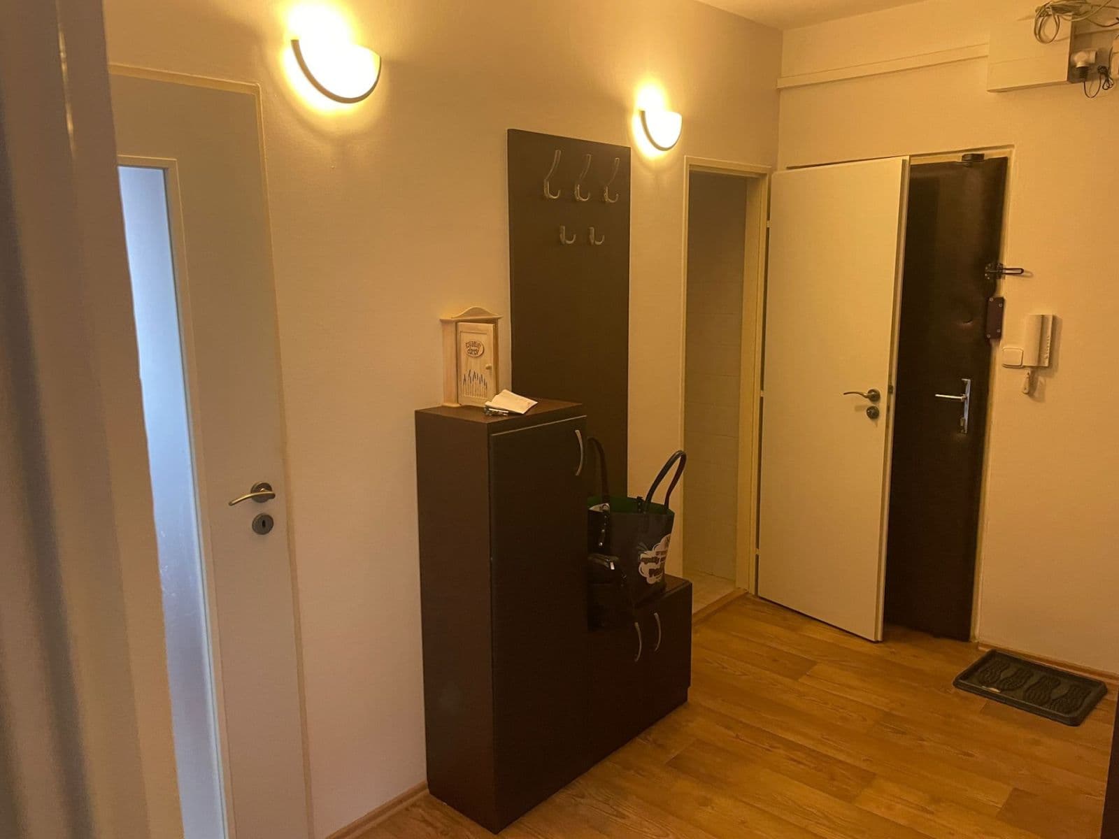 Prenájom bytu 3-izbový 73 m², Jasanová, Brno, Jihomoravský kraj Prenájom bytu 3-izbový 73 m², Jasanová, Brno, Jihomoravský kraj