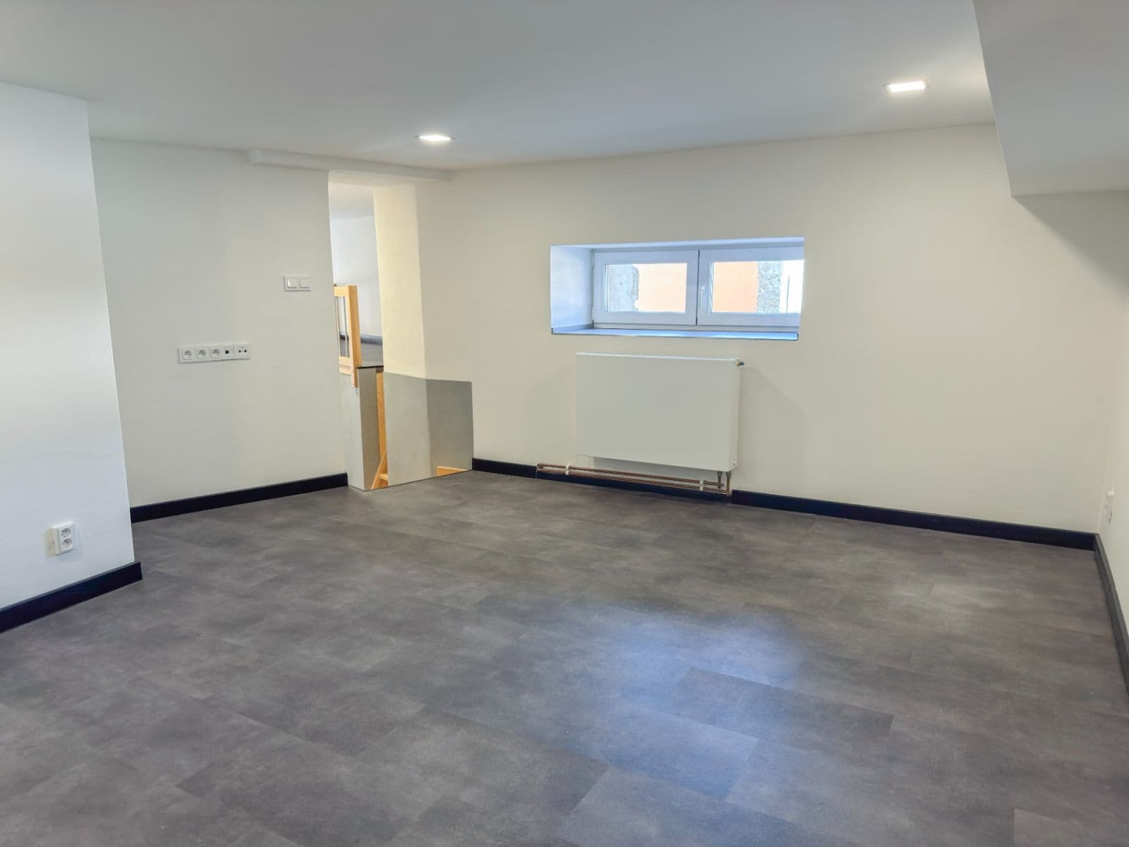 Predaj bytu 2-izbový 41 m², Nákladní, Opava, Moravskoslezský kraj Predaj bytu 2-izbový 41 m², Nákladní, Opava, Moravskoslezský kraj