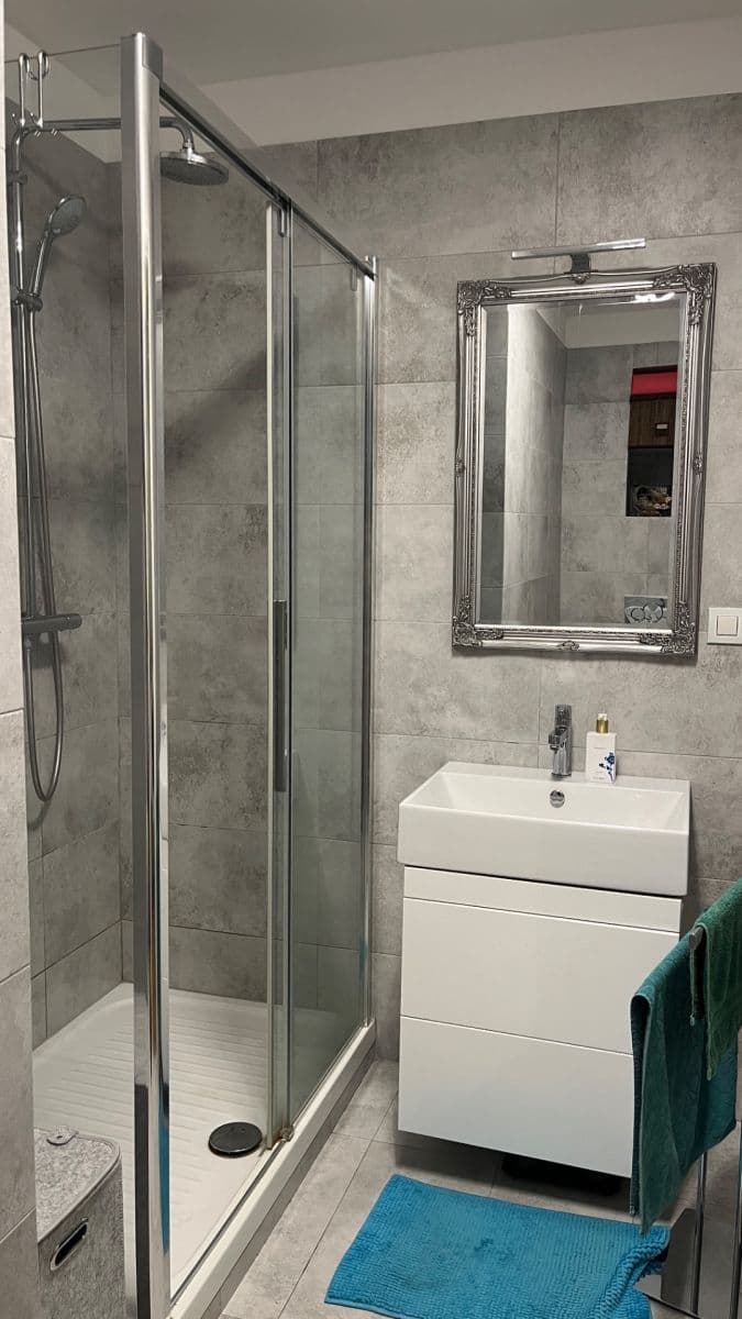 Prenájom bytu 2-izbový 50 m², Mánesova, Praha, Praha Prenájom bytu 2-izbový 50 m², Mánesova, Praha, Praha