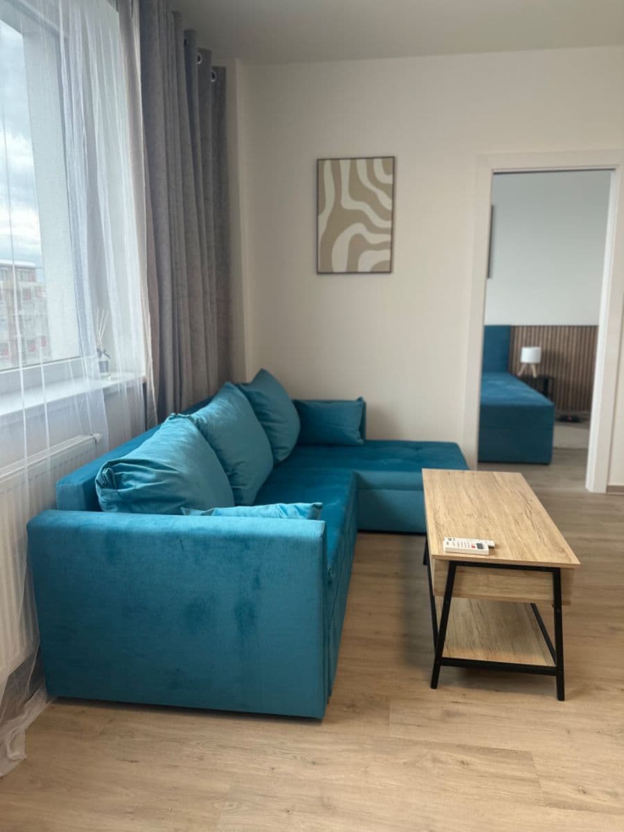 Prenájom bytu 2-izbový 40 m², Jižní náměstí, Brno, Jihomoravský kraj Prenájom bytu 2-izbový 40 m², Jižní náměstí, Brno, Jihomoravský kraj