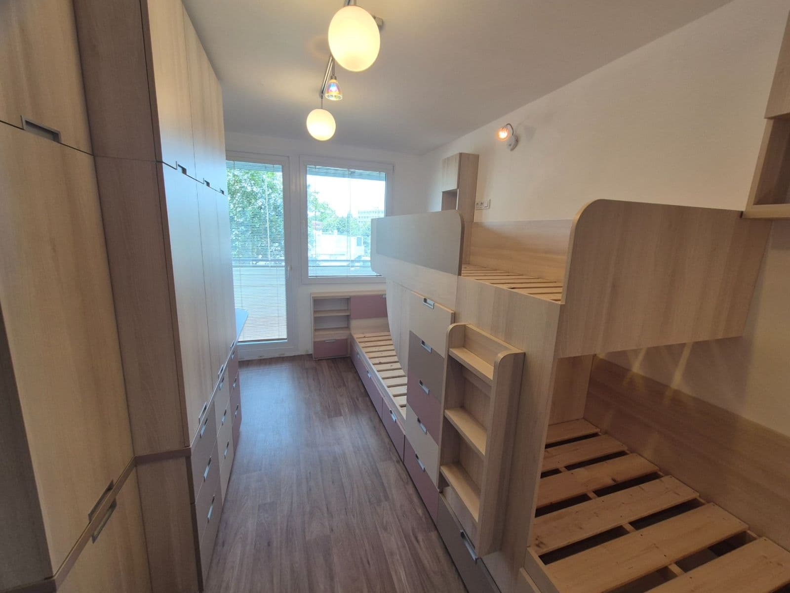 Prenájom bytu 3-izbový 69 m², Prosecká, Praha, Praha Prenájom bytu 3-izbový 69 m², Prosecká, Praha, Praha
