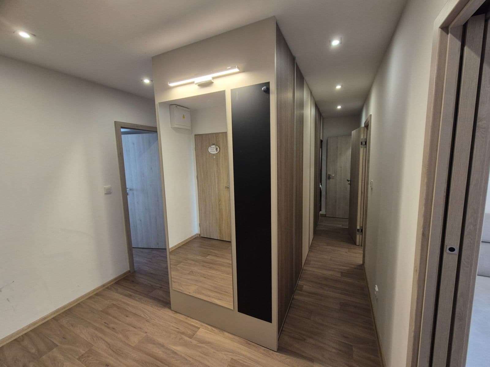 Prenájom bytu 3-izbový 69 m², Prosecká, Praha, Praha Prenájom bytu 3-izbový 69 m², Prosecká, Praha, Praha
