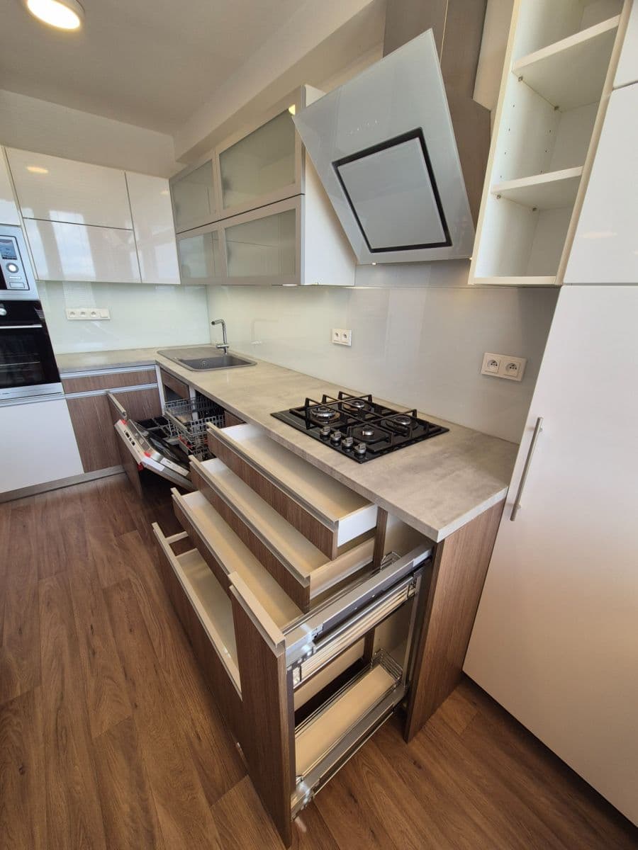 Prenájom bytu 3-izbový 69 m², Prosecká, Praha, Praha Prenájom bytu 3-izbový 69 m², Prosecká, Praha, Praha