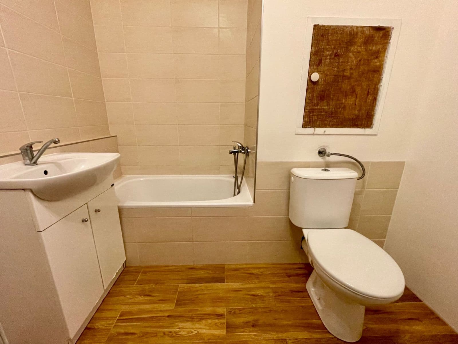 Predaj bytu 2-izbový 44 m², Bryksova, Praha, Praha Predaj bytu 2-izbový 44 m², Bryksova, Praha, Praha