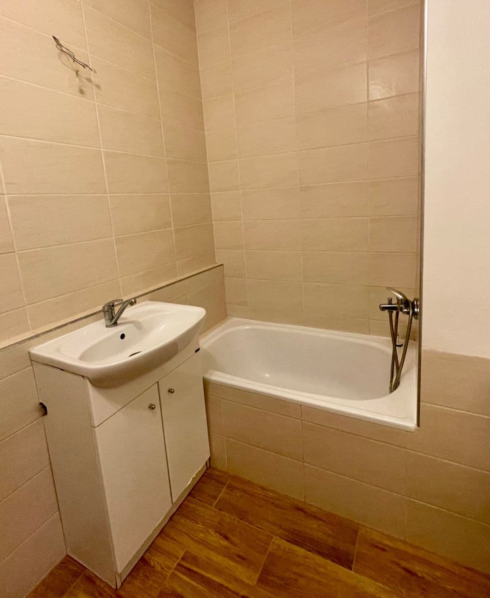 Predaj bytu 2-izbový 44 m², Bryksova, Praha, Praha Predaj bytu 2-izbový 44 m², Bryksova, Praha, Praha