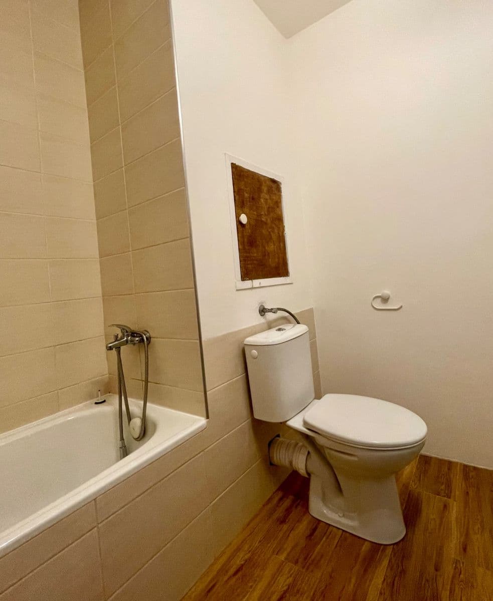 Predaj bytu 2-izbový 44 m², Bryksova, Praha, Praha Predaj bytu 2-izbový 44 m², Bryksova, Praha, Praha