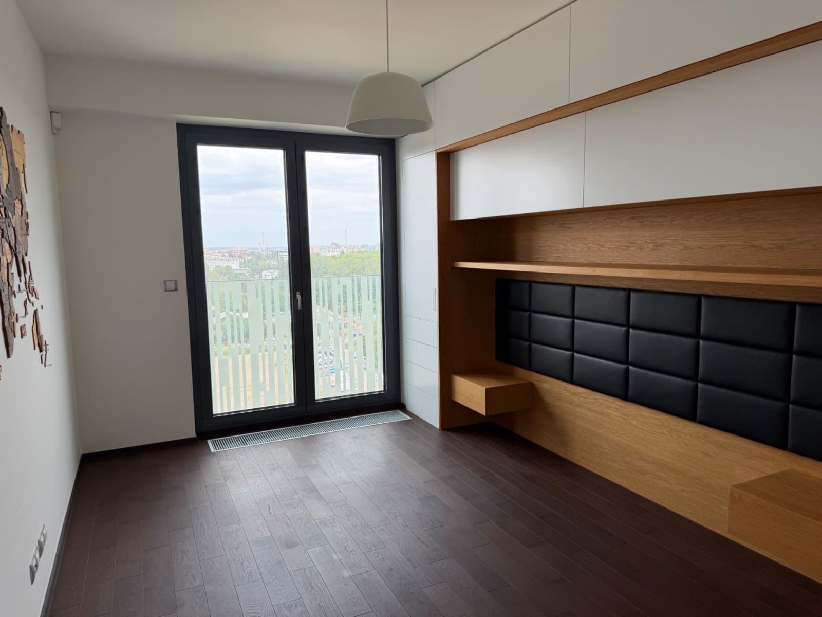 Prenájom bytu 3-izbový 83 m², Olšanská, Praha, Praha Prenájom bytu 3-izbový 83 m², Olšanská, Praha, Praha