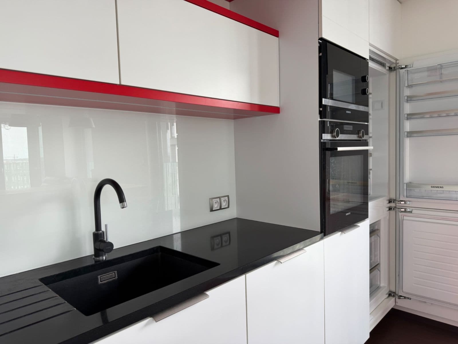 Prenájom bytu 3-izbový 83 m², Olšanská, Praha, Praha Prenájom bytu 3-izbový 83 m², Olšanská, Praha, Praha