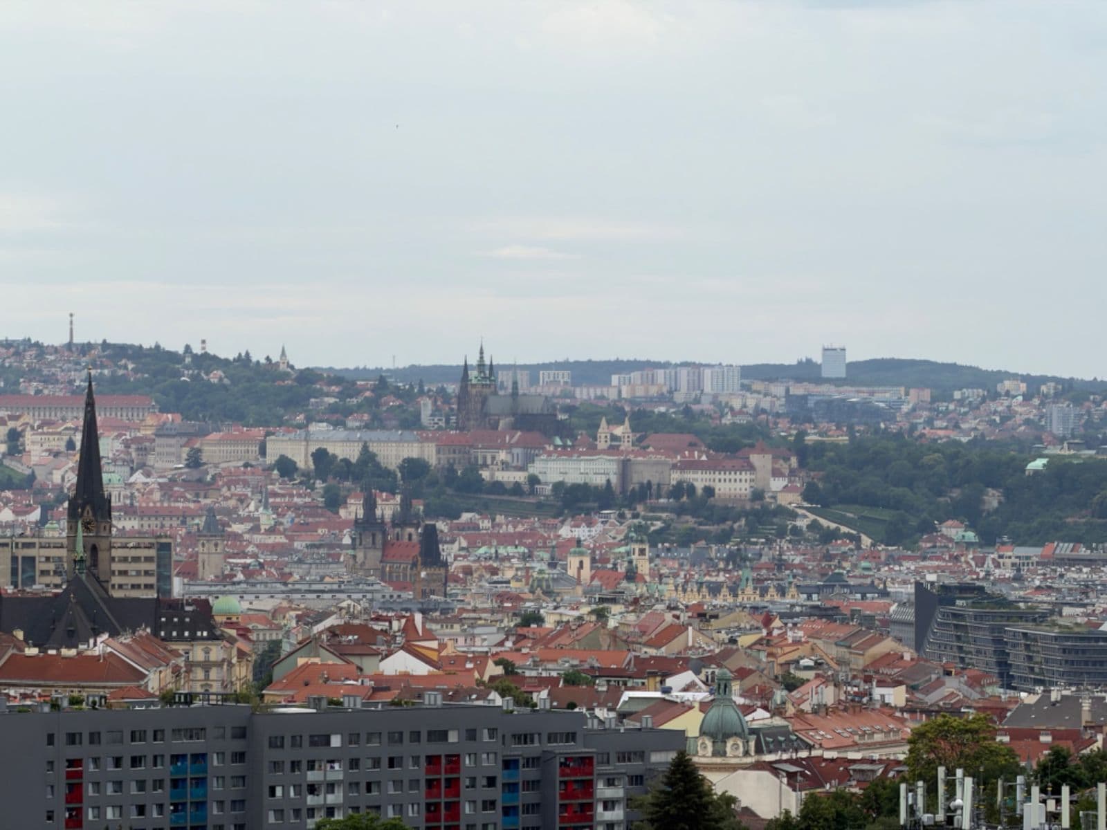 Prenájom bytu 3-izbový 83 m², Olšanská, Praha, Praha Prenájom bytu 3-izbový 83 m², Olšanská, Praha, Praha