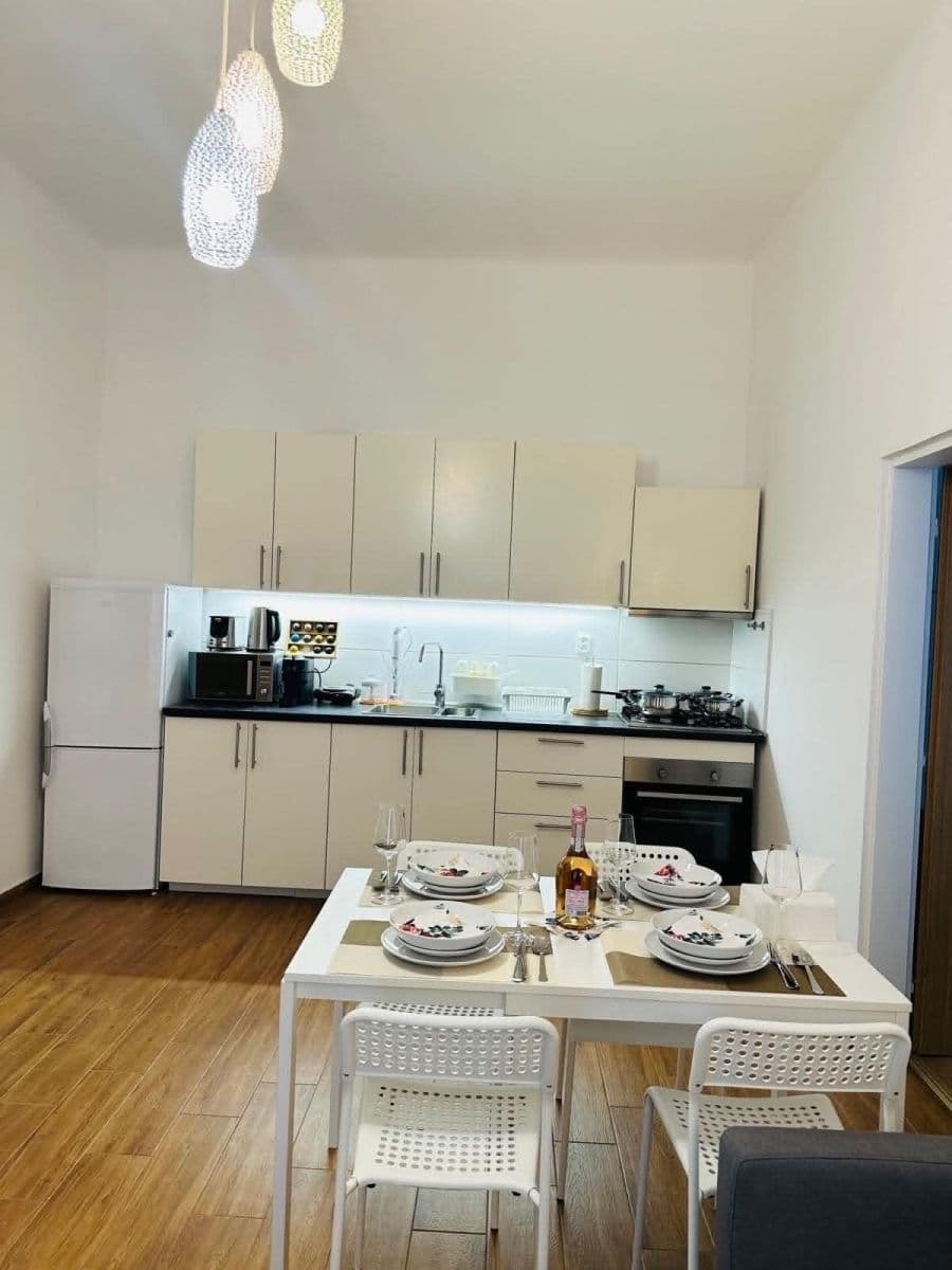 Prenájom bytu 2-izbový 45 m², Sokolovská, Praha, Praha Prenájom bytu 2-izbový 45 m², Sokolovská, Praha, Praha