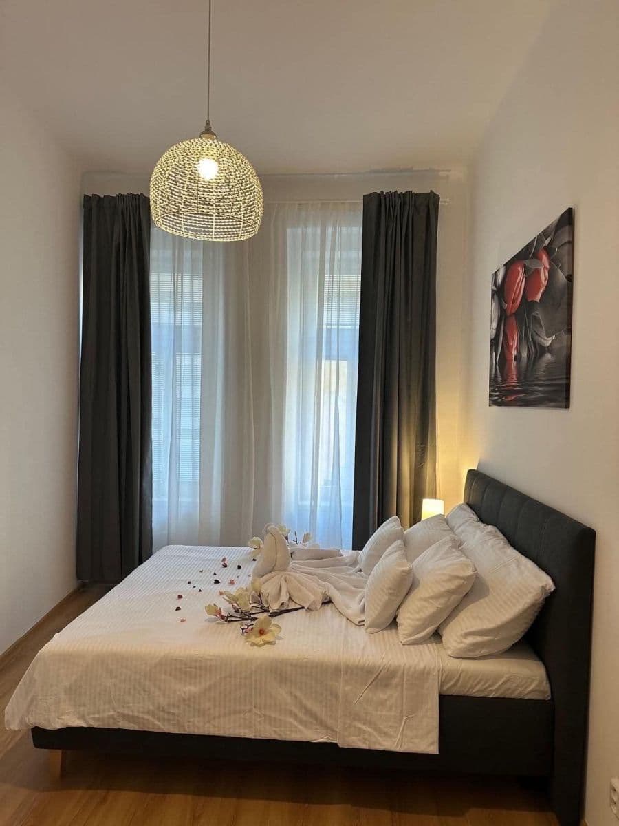 Prenájom bytu 2-izbový 45 m², Sokolovská, Praha, Praha Prenájom bytu 2-izbový 45 m², Sokolovská, Praha, Praha