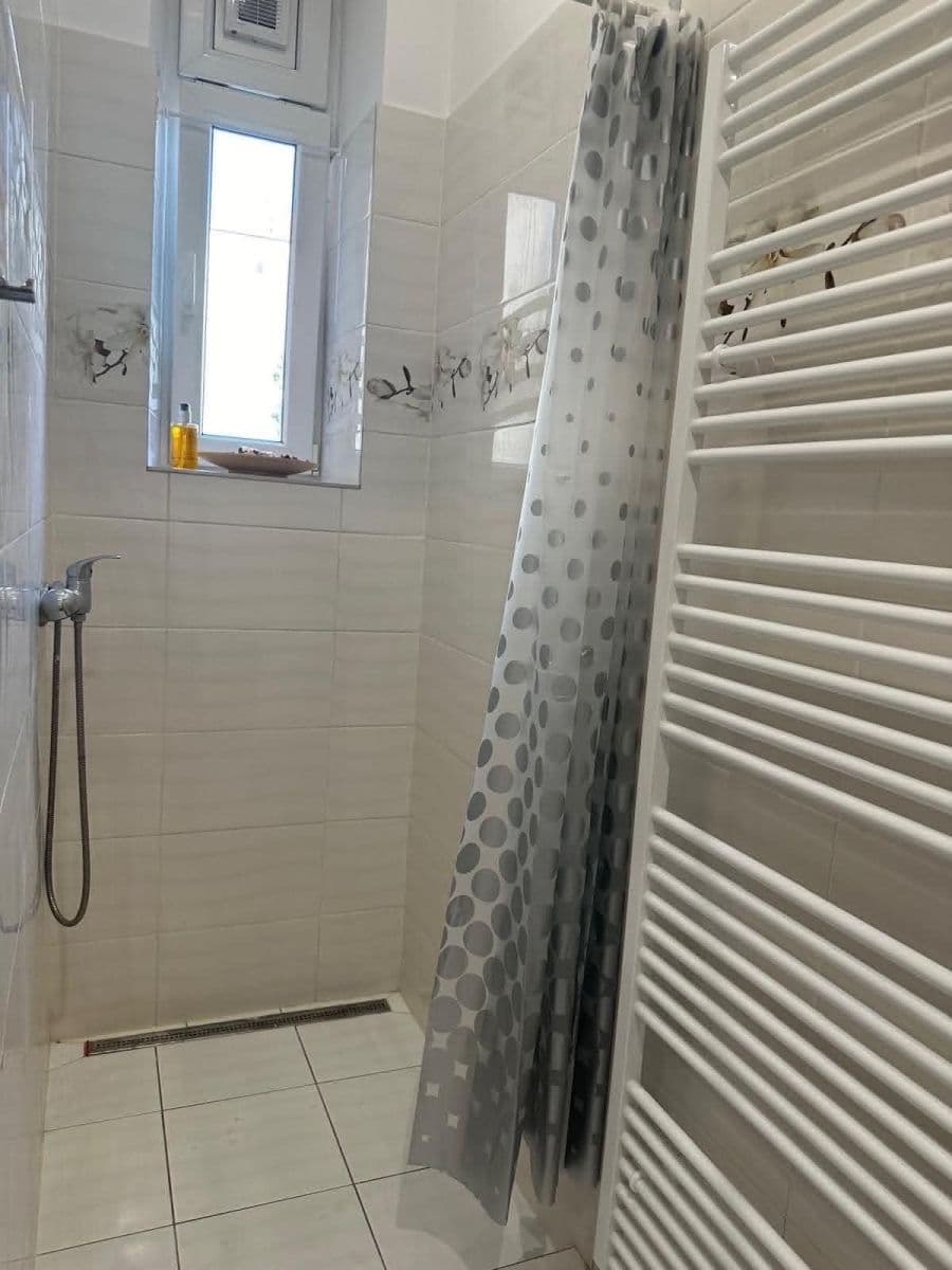 Prenájom bytu 2-izbový 45 m², Sokolovská, Praha, Praha Prenájom bytu 2-izbový 45 m², Sokolovská, Praha, Praha