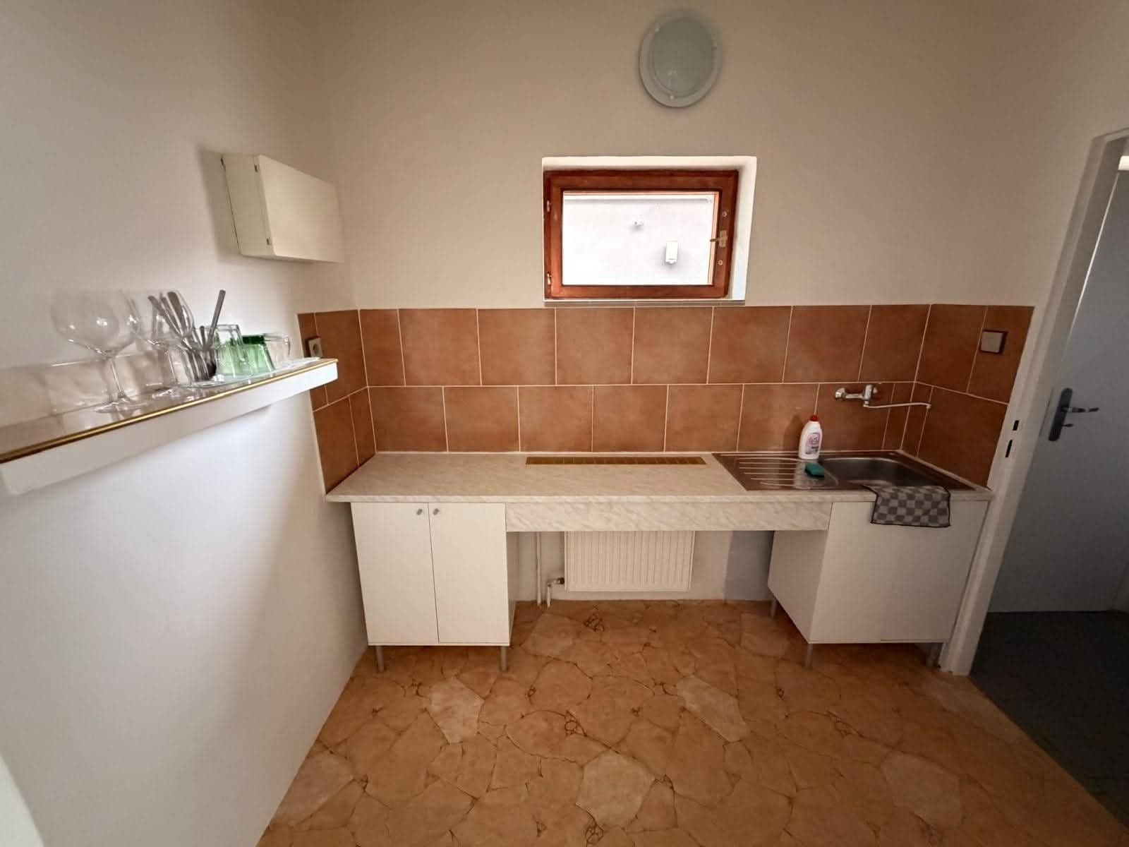 Prenájom nebytového priestoru 166 m², Masarykova, Rudná, Středočeský kraj Prenájom nebytového priestoru 166 m², Masarykova, Rudná, Středočeský kraj