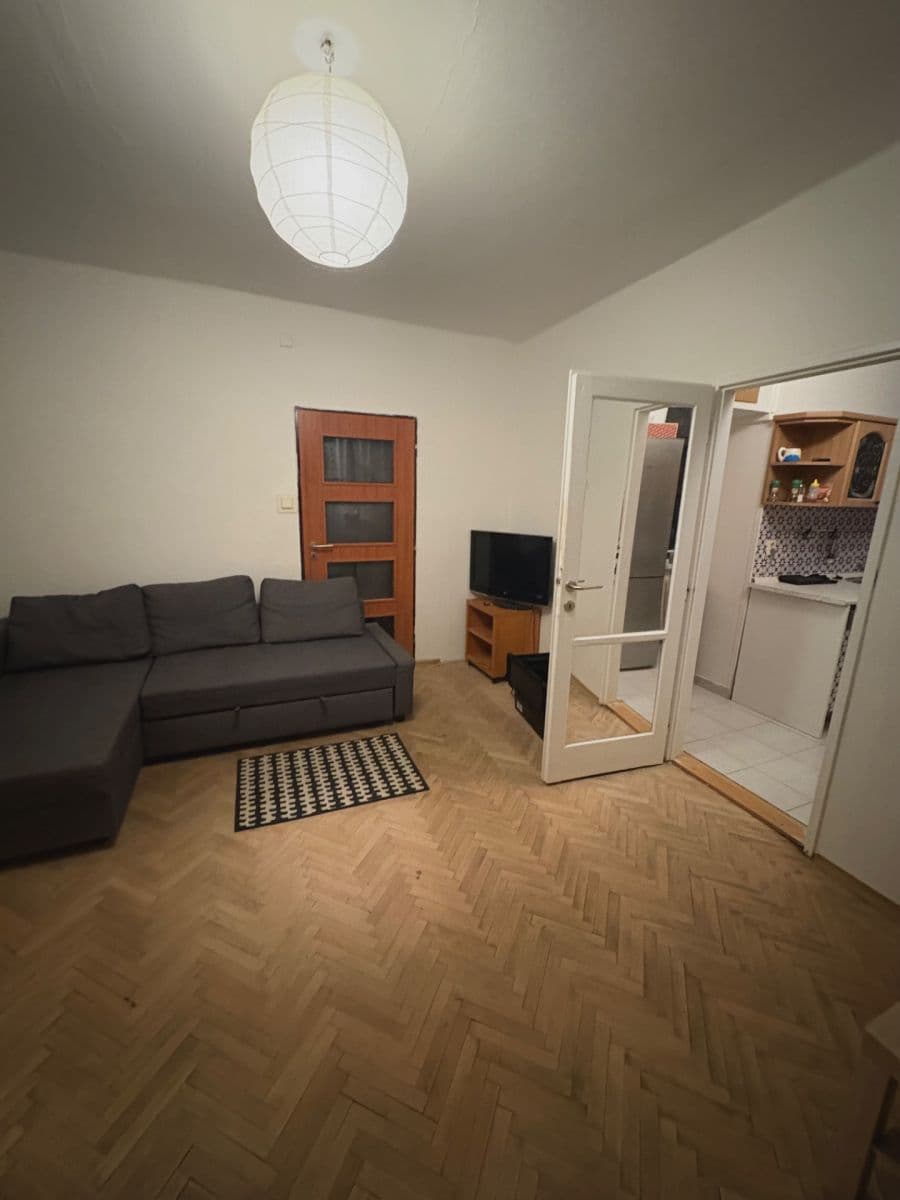 Prenájom bytu 2-izbový 54 m², Poděbradská, Praha, Praha Prenájom bytu 2-izbový 54 m², Poděbradská, Praha, Praha