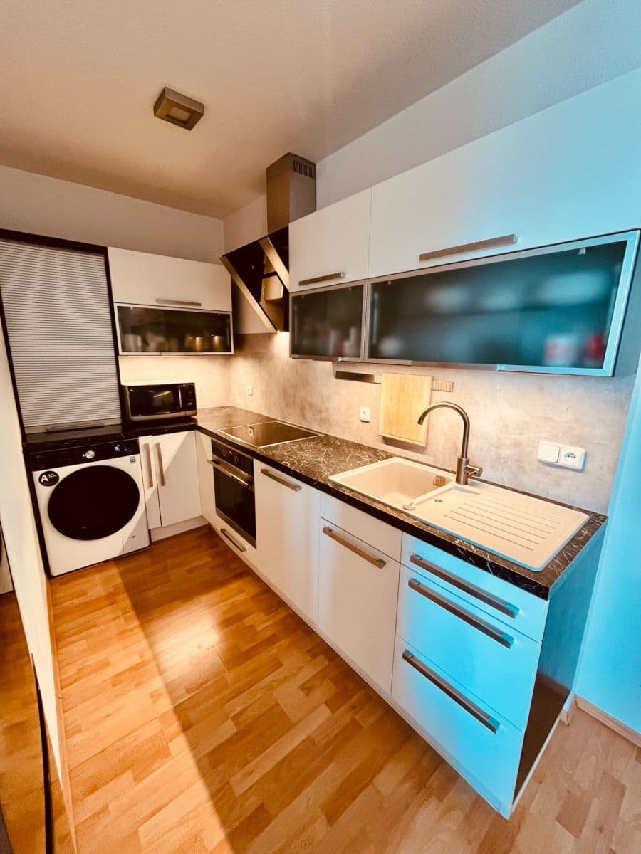 Prenájom bytu 2-izbový 46 m², Vomáčkova, Brno, Jihomoravský kraj Prenájom bytu 2-izbový 46 m², Vomáčkova, Brno, Jihomoravský kraj
