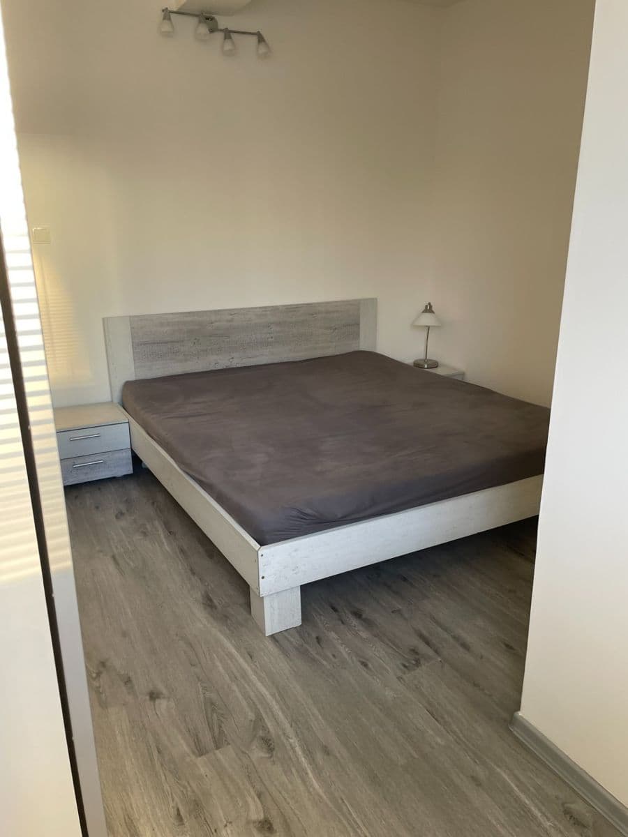 Prenájom bytu 3-izbový 65 m², Palackého, Český Brod, Středočeský kraj Prenájom bytu 3-izbový 65 m², Palackého, Český Brod, Středočeský kraj